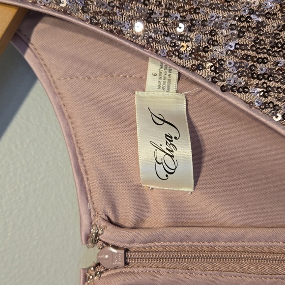 NWT Eliza J V Neck Sequin Blouson Dress sz 6 - Picture 5 of 13